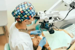 Czym jest endodoncja mikroskopowa